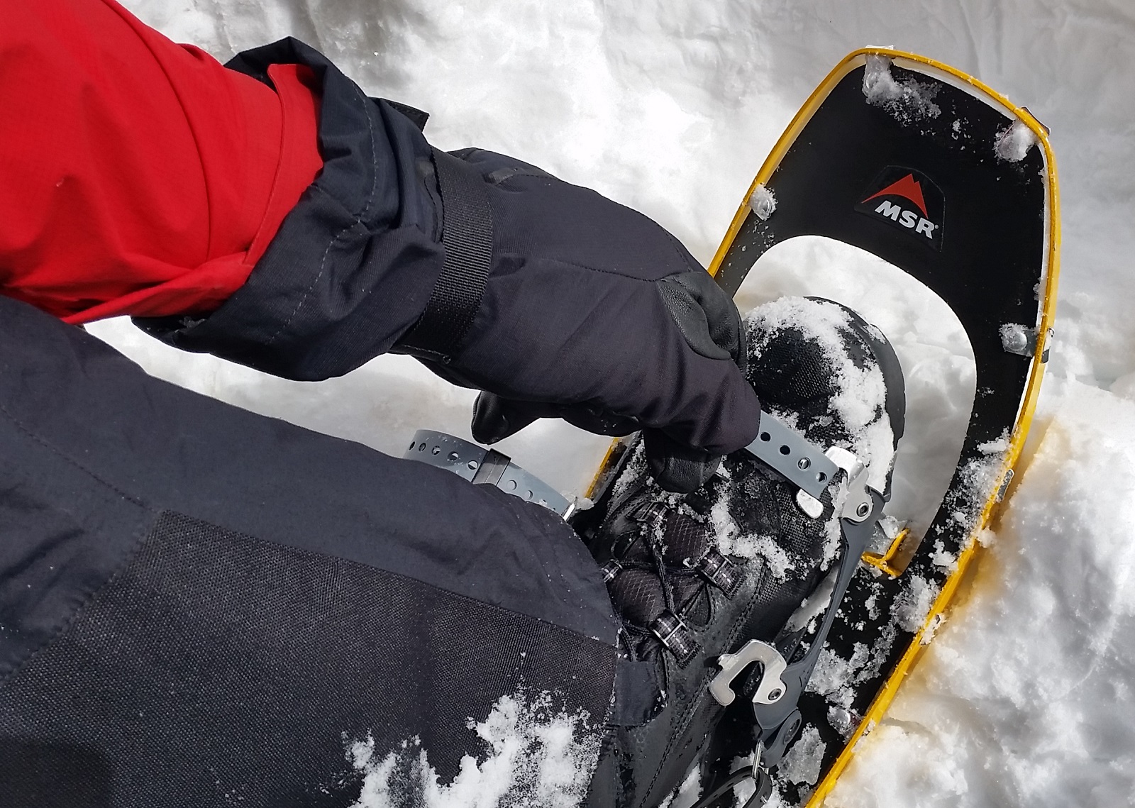 Le serrage des sangles est aisé même par grand-froid