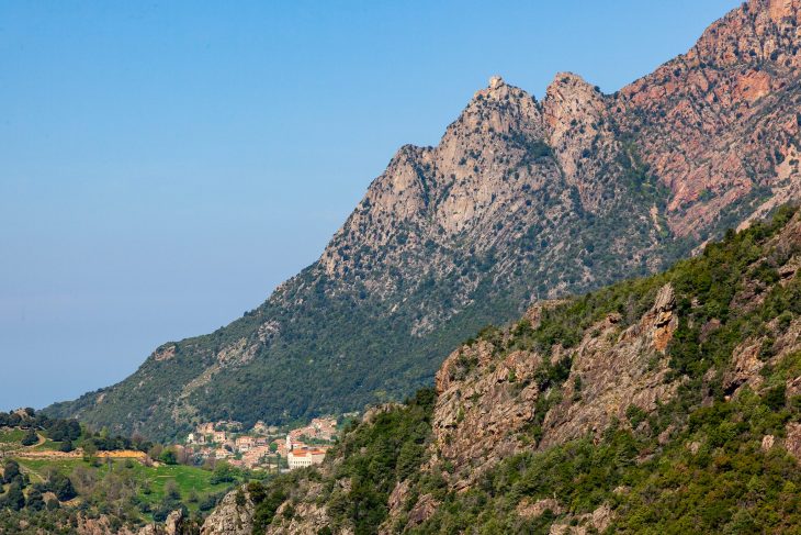 Capu d'Ota, Mare è Monti