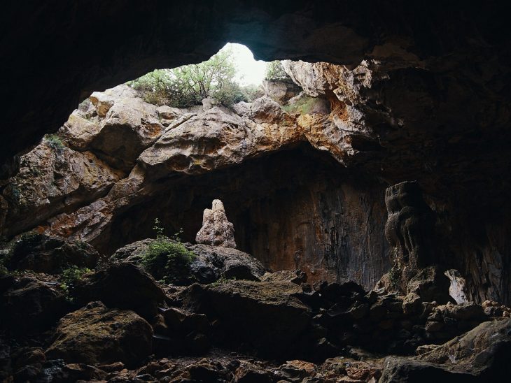 grotte du trou de la caune