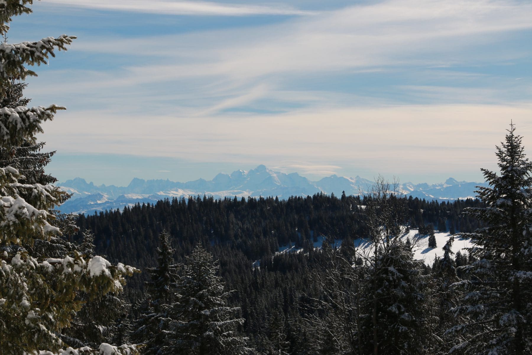 Traversée du Jura à ski de randonnée nordique