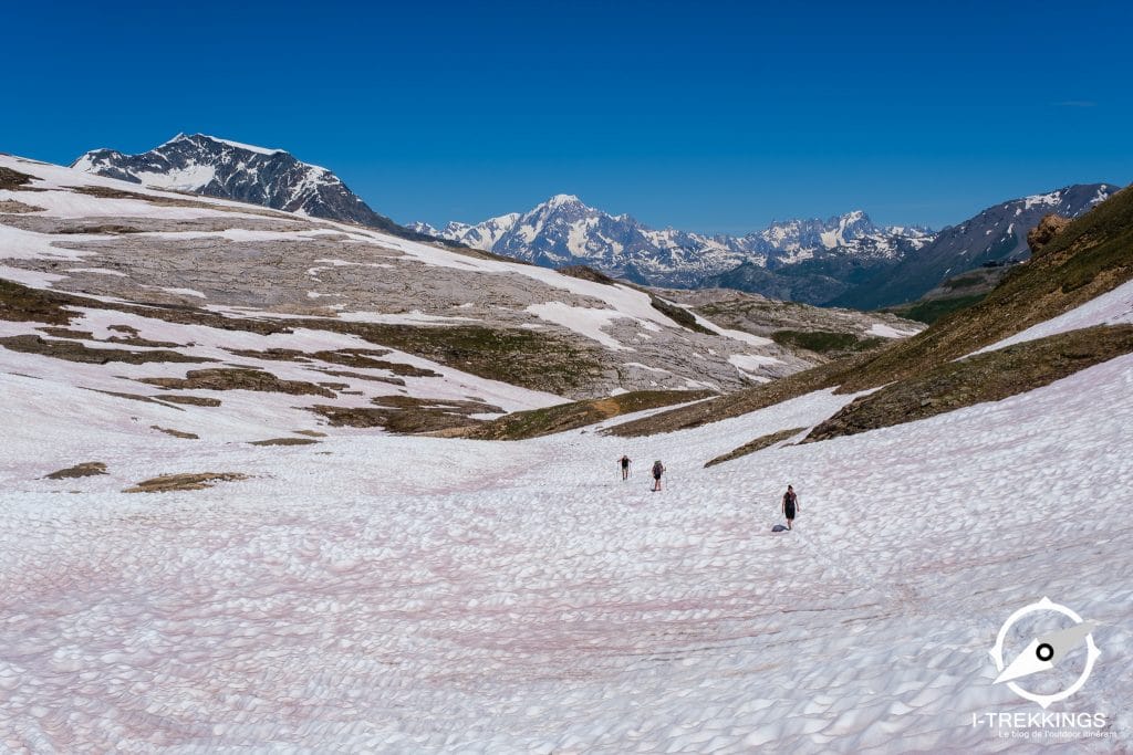 Montée vers le col de la Leisse