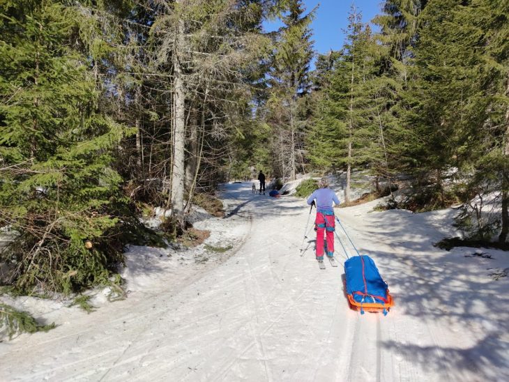 Petite traversée du Jura en ski pulka