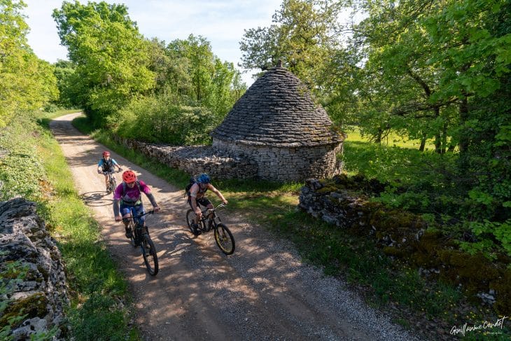 Tour du Lot à VTT électrique