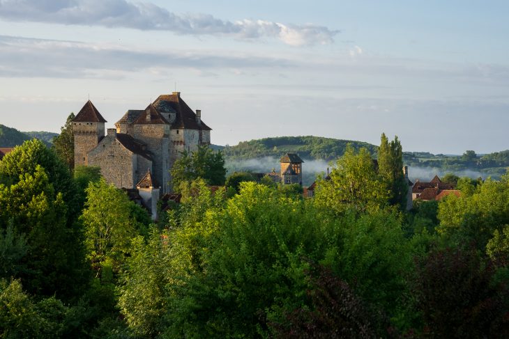 Curemonte au petit matin