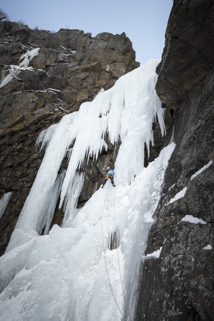 Test de la veste Haglöfs Roc Sight Softshell en cascade de glace