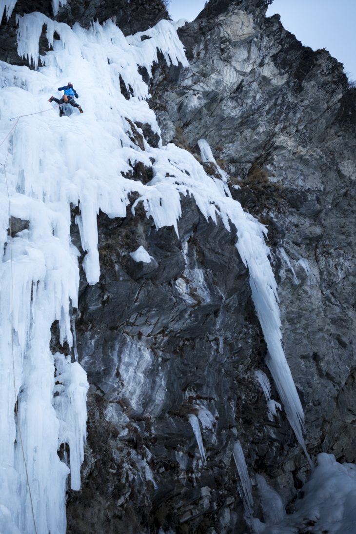 Test de la veste Haglöfs Roc Sight Softshell en cascade de glace