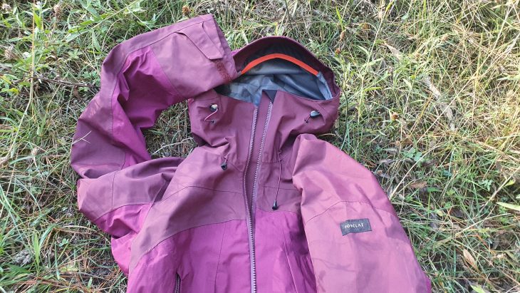 Test Veste Imperméable Forclaz MT500 pour femme