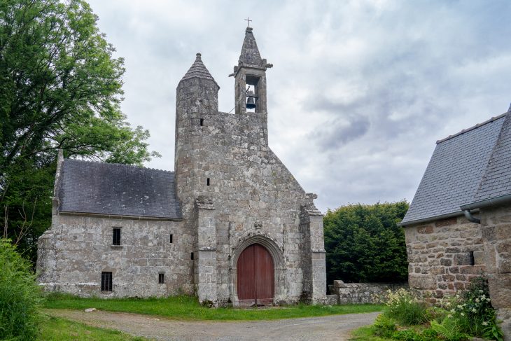 Chapelle Saint-Fiacre, Tour de la Côte de Granit Rose