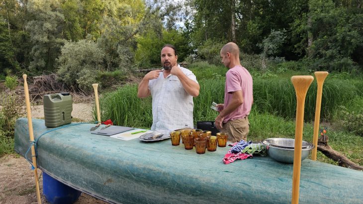 Vagabondage en canoë au fil de la Loire, bivouac en bord de Loire