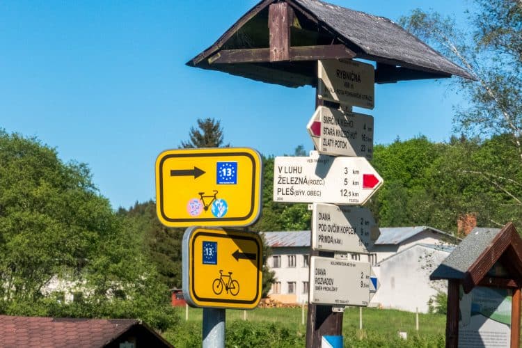 A vélo sur l’EuroVélo 13 du Rideau de Fer en République Tchèque